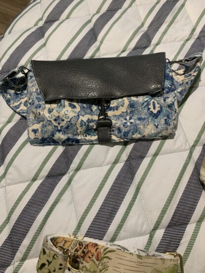 Side Sling Purse - Image 2